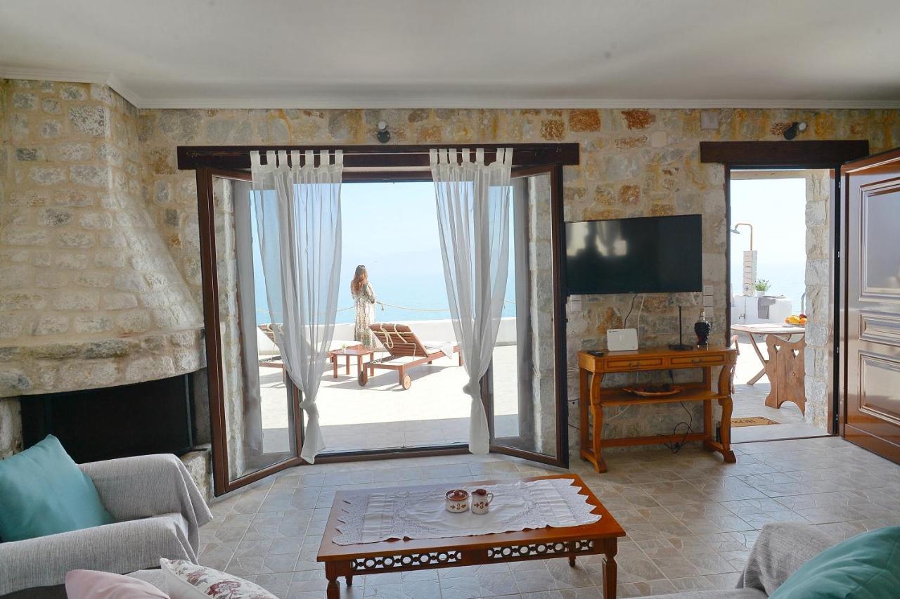 Antorina Beachfront Villas With Private Pools Kamari  Extérieur photo