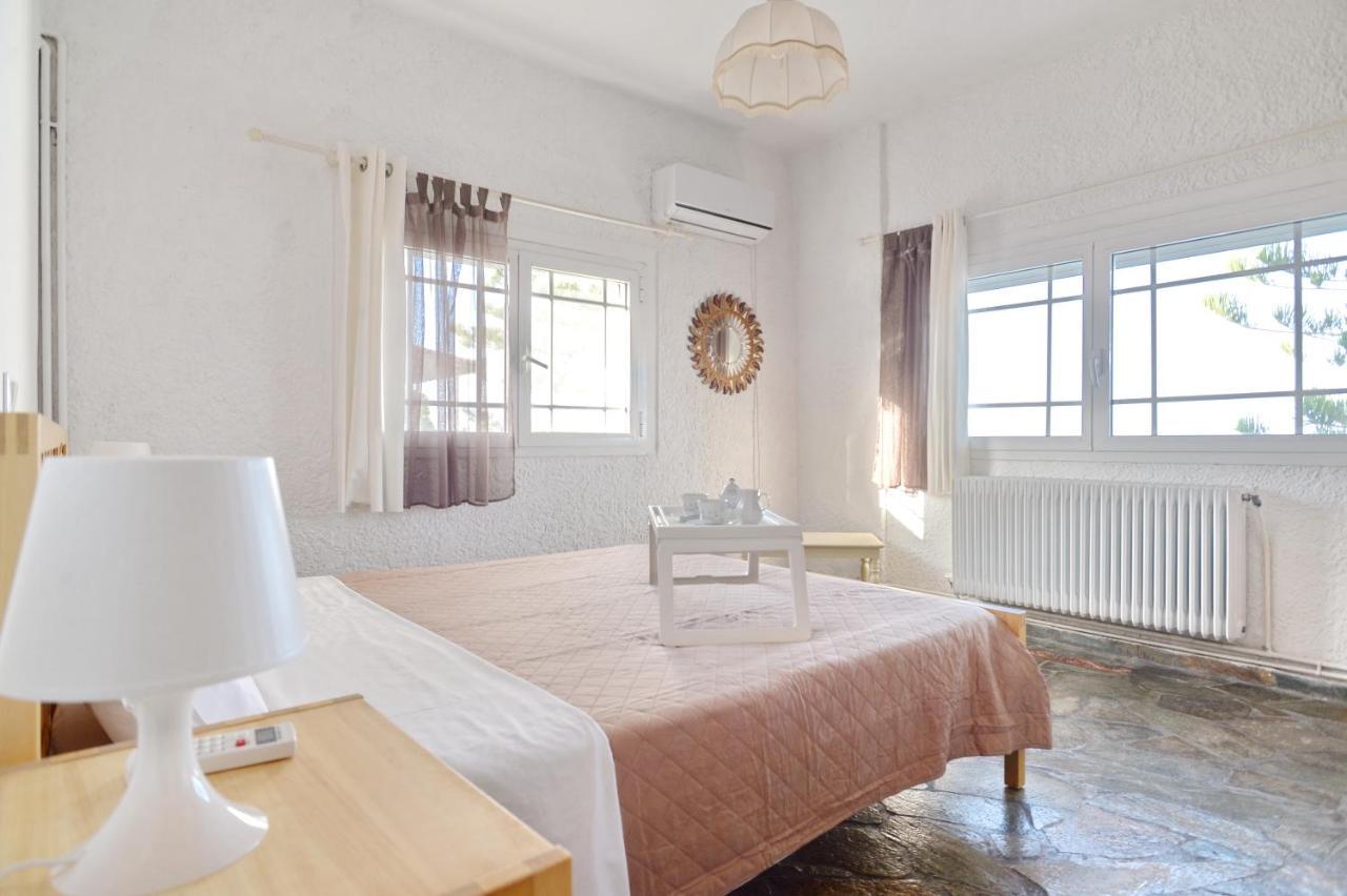 Antorina Beachfront Villas With Private Pools Kamari  Extérieur photo