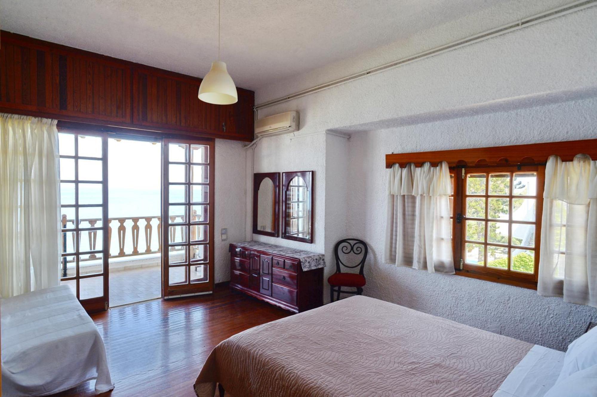 Antorina Beachfront Villas With Private Pools Kamari  Extérieur photo