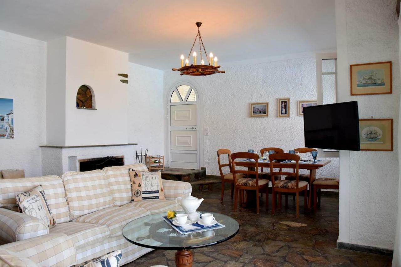 Antorina Beachfront Villas With Private Pools Kamari  Extérieur photo